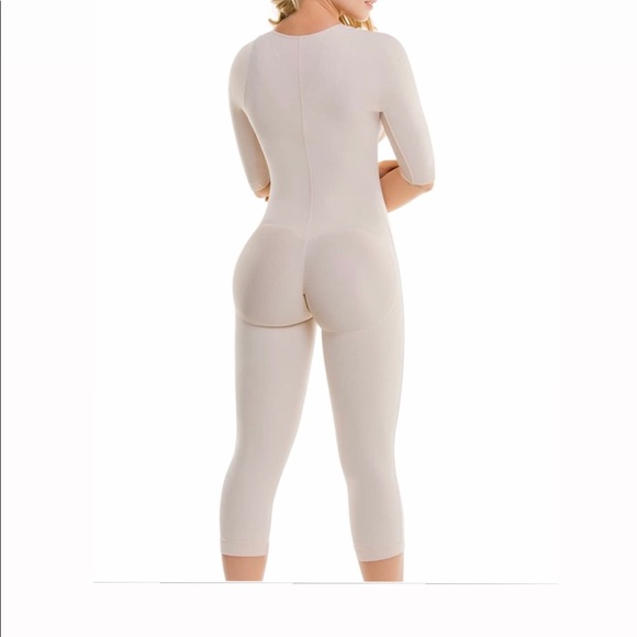 ** USED ** Gysm 295 body shaper - post op surgery - Picture 2 of 6